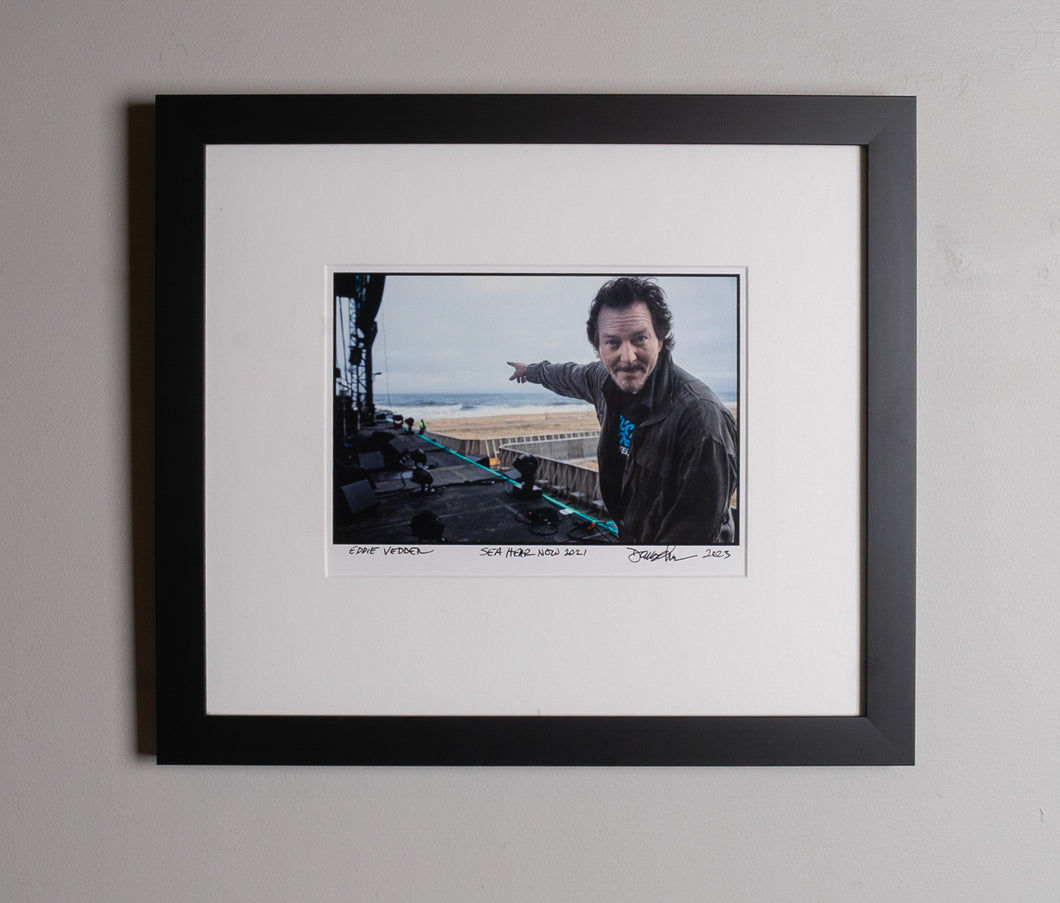 Eddie Vedder (Sea.Hear.Now, 2021) Framed 8x10